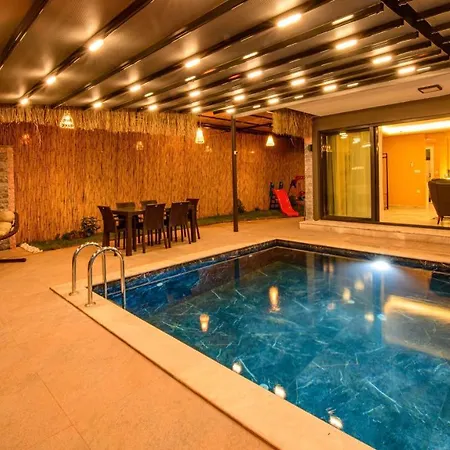 Soeguet 3 - 4 Bedroom With Jacuzzi In Villa *