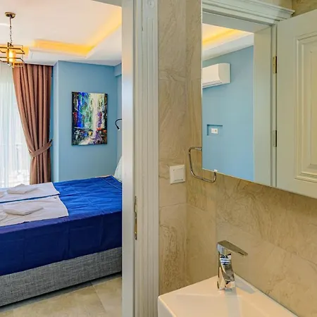 Soeguet 3 - 4 Bedroom With Jacuzzi In Вилла Фетхие