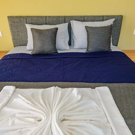 Soeguet 3 - 4 Bedroom With Jacuzzi In