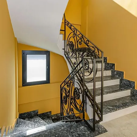 Вилла Soeguet 3 - 4 Bedroom With Jacuzzi In Фетхие
