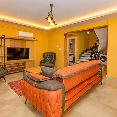 Söğüt 3 - 4 Bedroom With Jacuzzi In