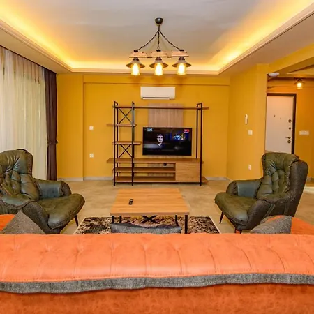 Söğüt 3 - 4 Bedroom With Jacuzzi In