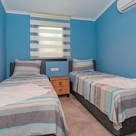 Soeguet 3 - 4 Bedroom With Jacuzzi In Fethiye