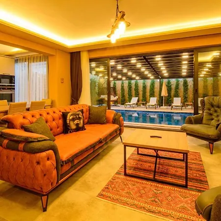 Söğüt 3 - 4 Bedroom With Jacuzzi In Villa